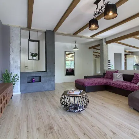 Cozy And Beautiful House In 아파트