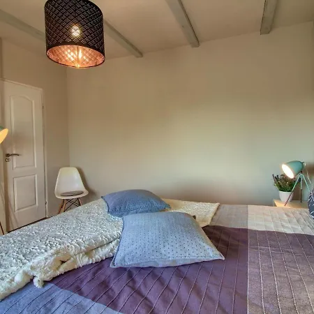 Cozy And Beautiful House In 아파트 *