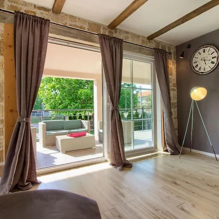 아파트 Cozy And Beautiful House In *