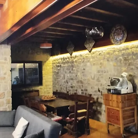 아파트 Cozy And Beautiful House In 풀라